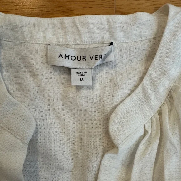 Amour Vert Dawn Linen Blouse - Picture 2 of 4